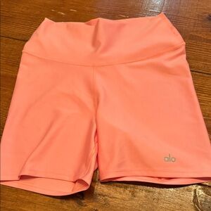 ALO Yoga Women's Coral Athletic Shorts